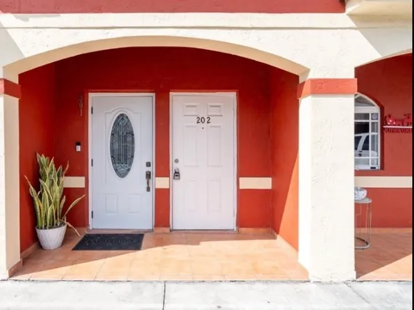 10903 W Okeechobee Rd #202A, Hialeah, FL 33018