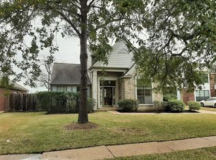 120 Bayou Bend Dr, League City, TX 77573