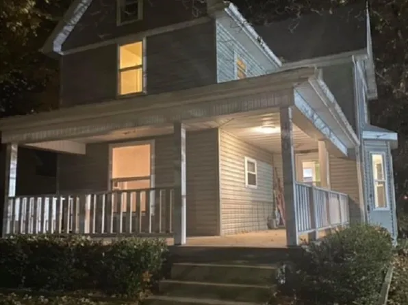 420 E Plum St, Centerville, IN 47330