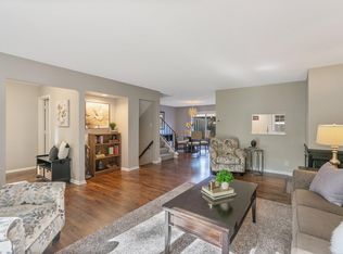 264 Windsor Ln, New Brighton, MN 55112