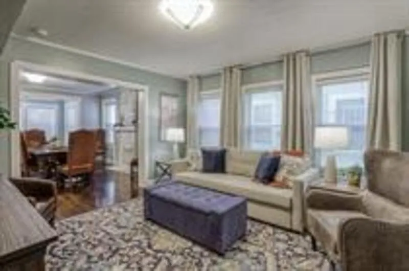 2 bed, 1.0 bath, 1050 sqft, $1,195 — Photo 1
