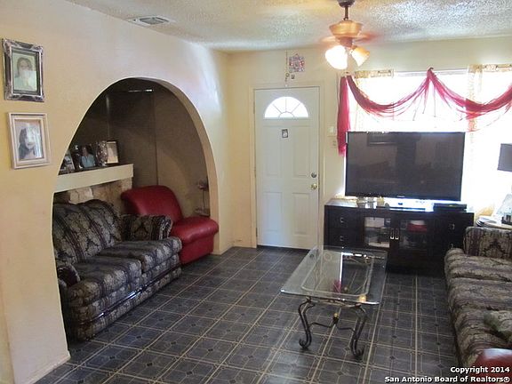 2nd image of 326 Calle Arteago