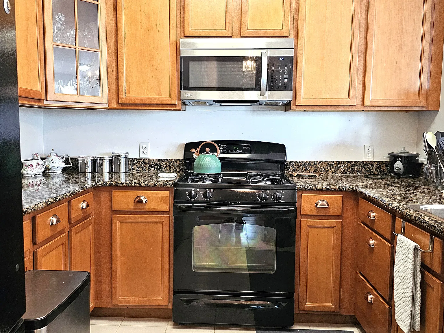 1 bed, $2,200 — Photo 3
