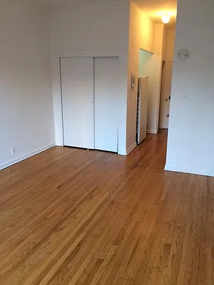 Rented by Acacia Realty | media 7