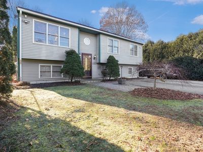 1396 Wilbur Ave, Swansea, MA, 02777