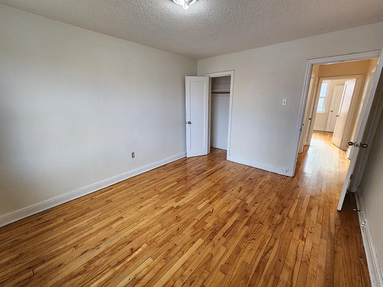 310 Blake Blvd — Photo 9
