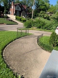 4th image of 440 Marathon Ave