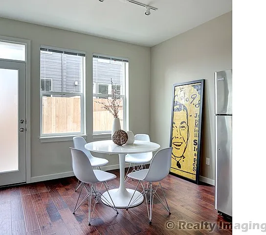 Axis PDX Apartments — Photo 11