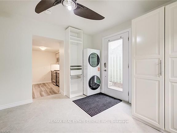 5th image of 297 Country Hill Dr #C