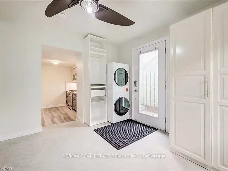 297 Country Hill Dr #C — Photo 5