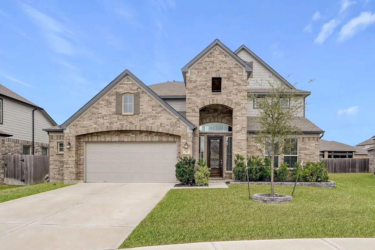 Building Photo - 241 Bright Bluff Cir