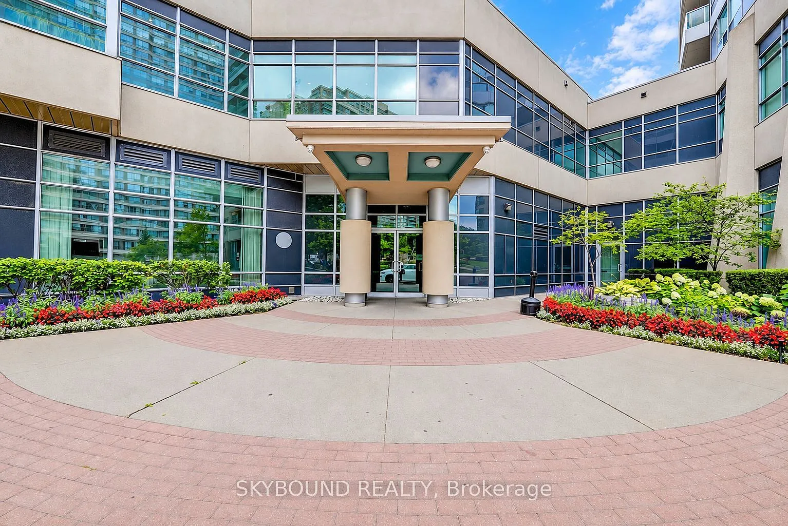 2 bed, $2,550 — Photo 2