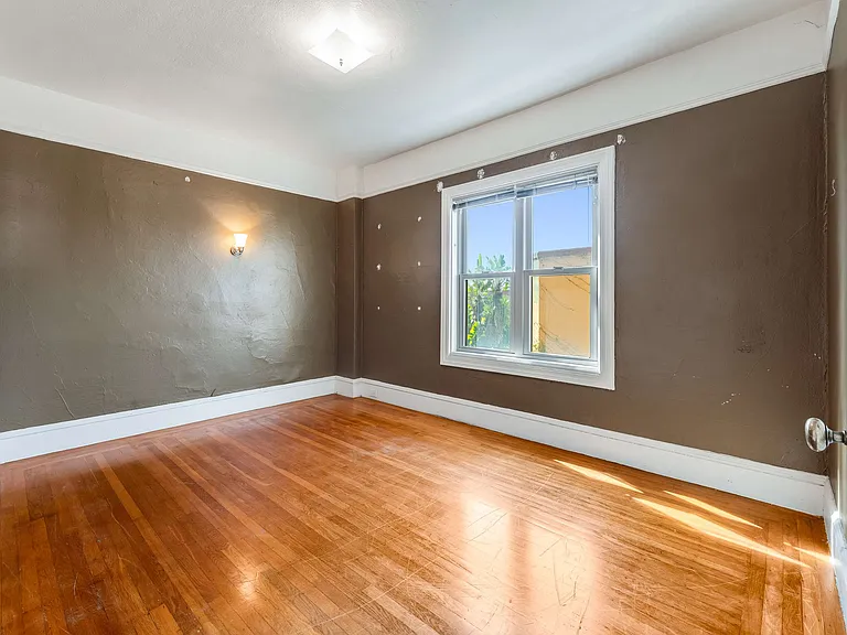 1805 International Blvd #3 — Photo 21