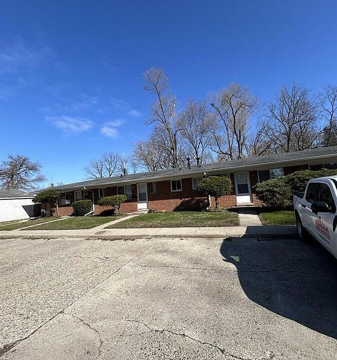 1st image of 109 Cherry Ct APT 117