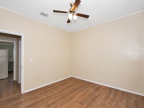 5th image of 1314 N Park St