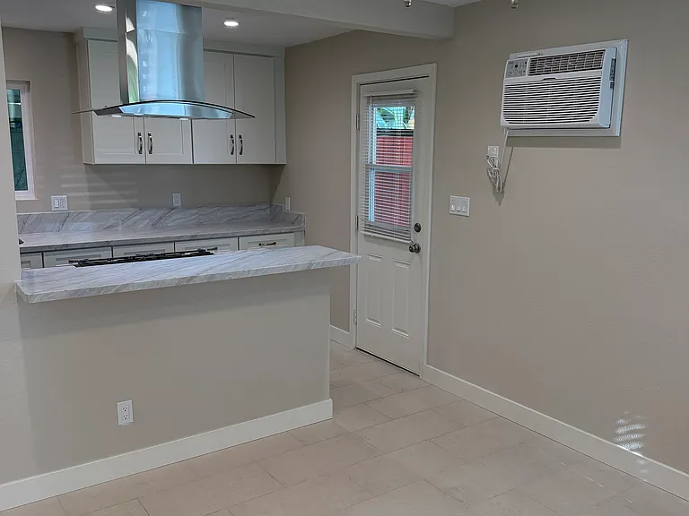 8302 Commonwealth Ave #1 — Photo 6