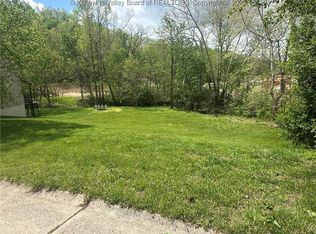 124 Southbrooke Dr, Hurricane, WV 25526