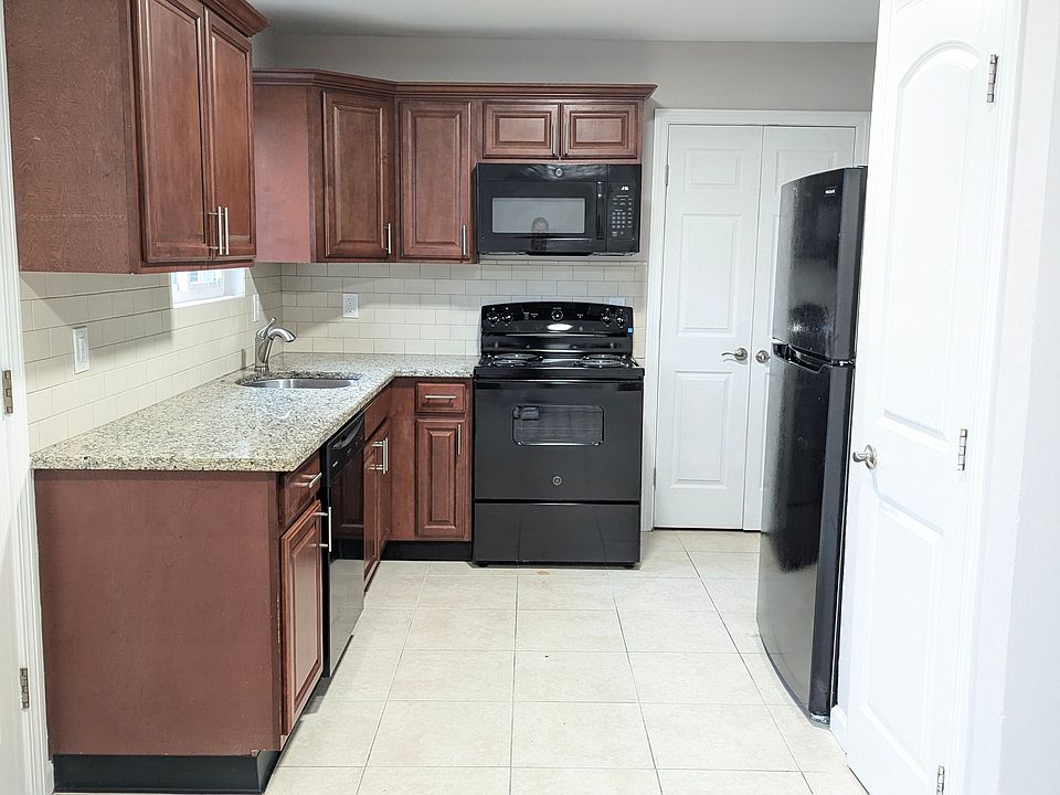 1st image of 90 Overton Ave #C