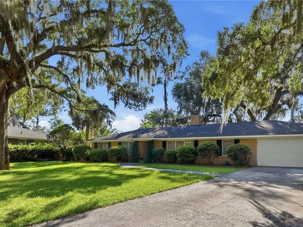 8305 Meadowbrook Road, Savannah, GA 31406