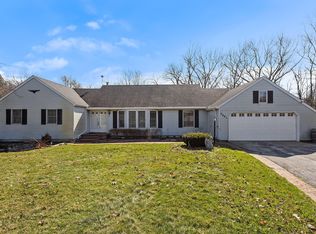 9481 Sullivan Ln, Crown Point, IN 46307