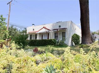 907 E Poppyfields Dr, Altadena, CA