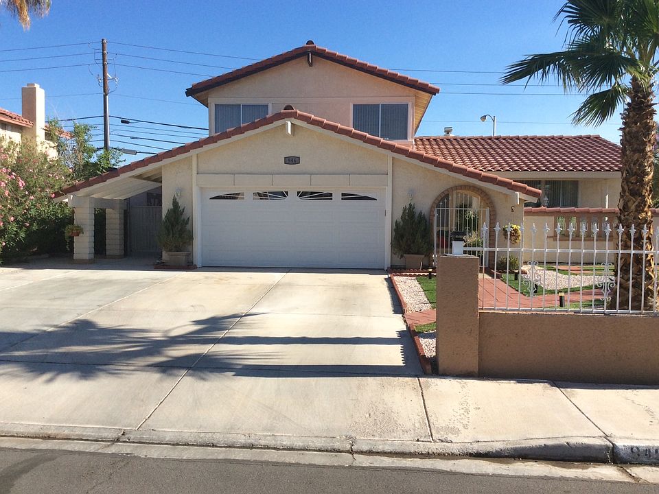 1st image of 946 Fayette Dr