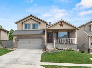 4023 E Clark Cir, Eagle Mountain, UT 84005