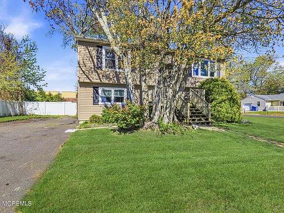 3rd image of 506 Foster Road