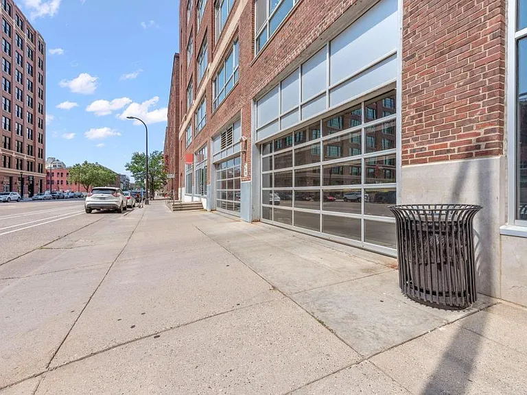 700 Washington Ave N #212 — Photo 31