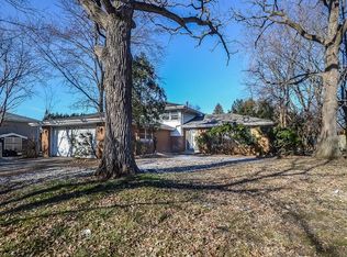 7606 W 105th St, Palos Hills, IL