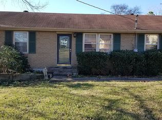 122 Crestmont Dr, Hendersonville, TN 37075