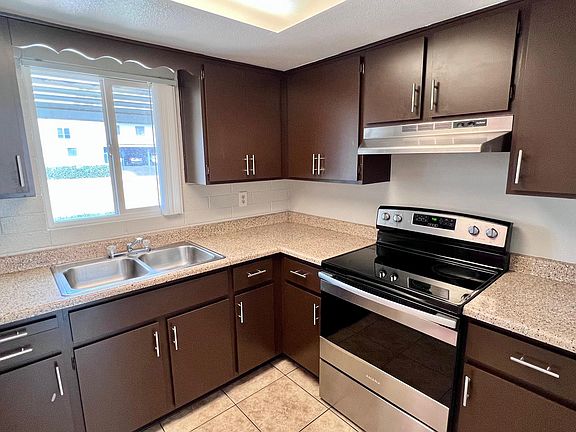3rd image of 6725 N 17th Ave APT 21
