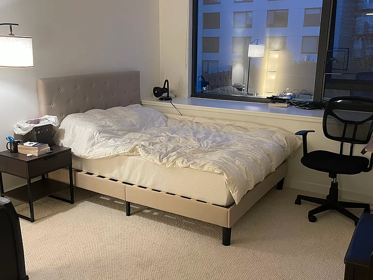 250 King St #622 — Photo 5