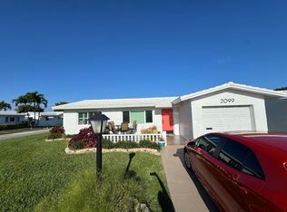 2099 SW Lake Circle Dr, Boynton Beach, FL 33426