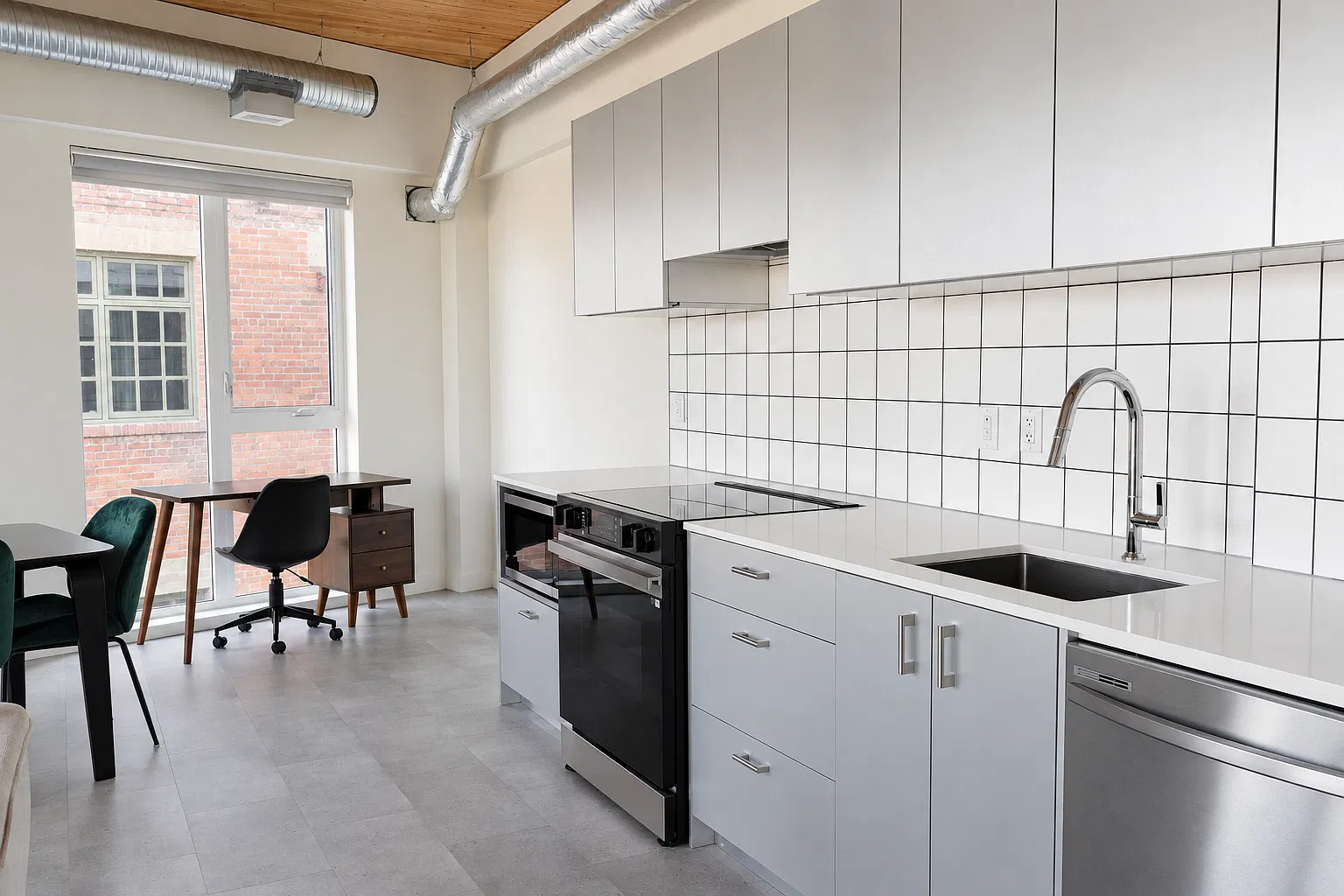 1 Bedroom- 1 Bath — Photo 3