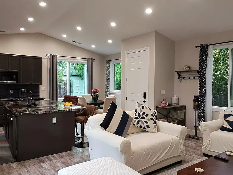 1598 Valota Rd — Photo 33