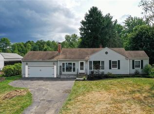 36600 Aurora Rd, Solon, OH 44139