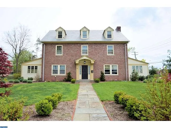 41 Park Dr photo 1