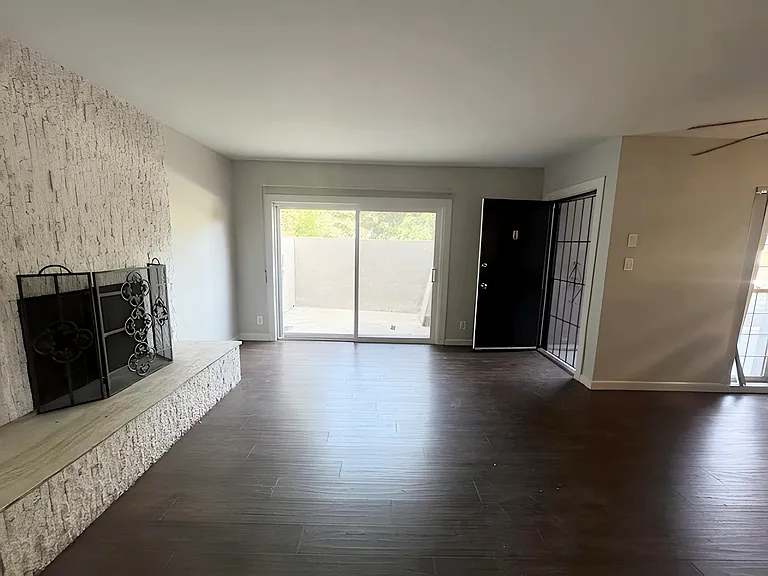 3915 Vineland Ave #1 — Photo 6