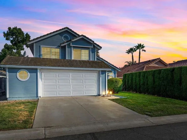 572 Boysenberry Way, Oceanside, CA 92057
