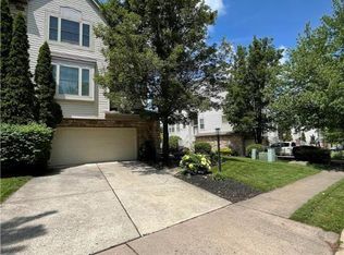 4209 Waterford Dr, Center Valley, PA 18034