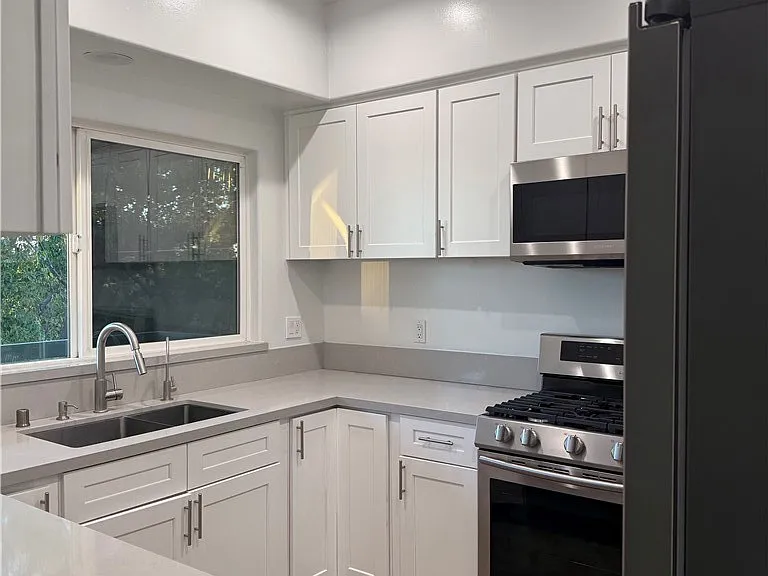 620 E Palm #302 — Photo 2