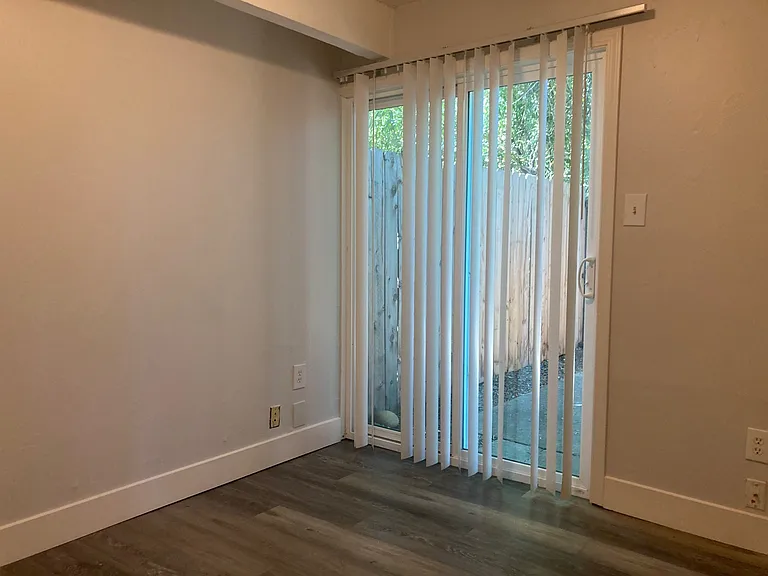 1161 Detroit Ave #6 — Photo 17