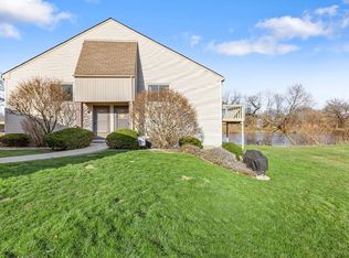 997 Millpond Rd, Valparaiso, IN 46385