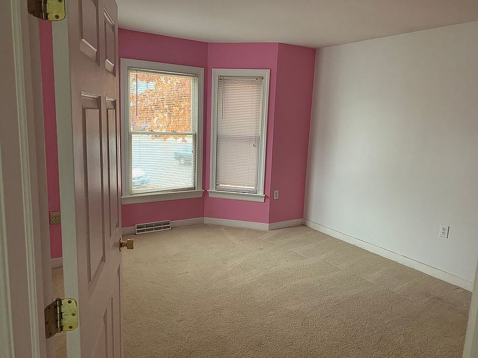 1st image of 7074 River Pine Ct