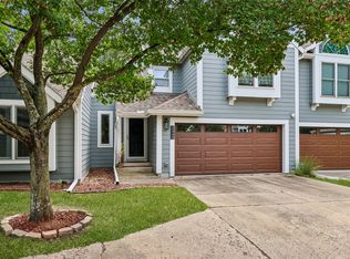 2648 82nd St, Urbandale, IA 50322