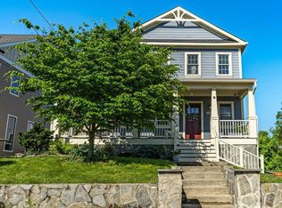 2138 N Stafford St, Arlington, VA 22207