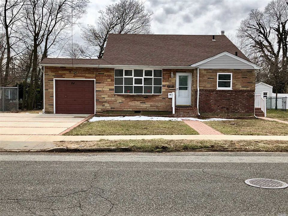 1st image of 64 Bennett Ave