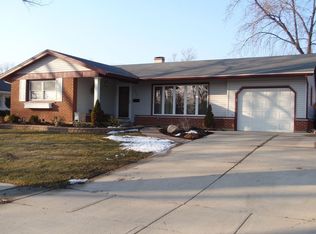 578 Verde Ln, Elk Grove Village, IL 60007