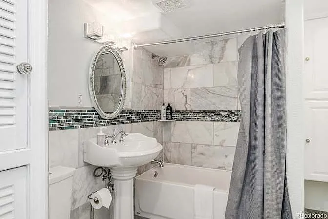 6020 Garrison St — Photo 3
